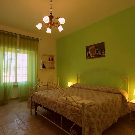 Country Salenthouse Guest house *